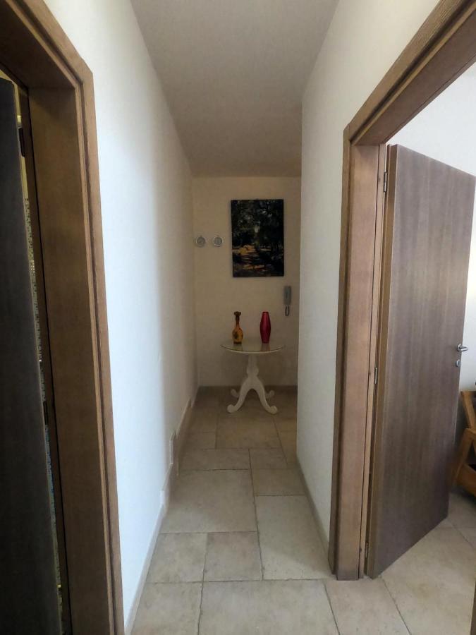 Odegos Mono & Trilo Bed & Breakfast Torre dell'Orso Bagian luar foto