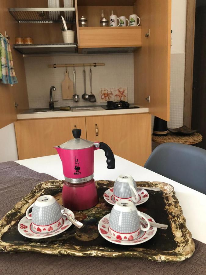 Odegos Mono & Trilo Bed & Breakfast Torre dell'Orso Bagian luar foto