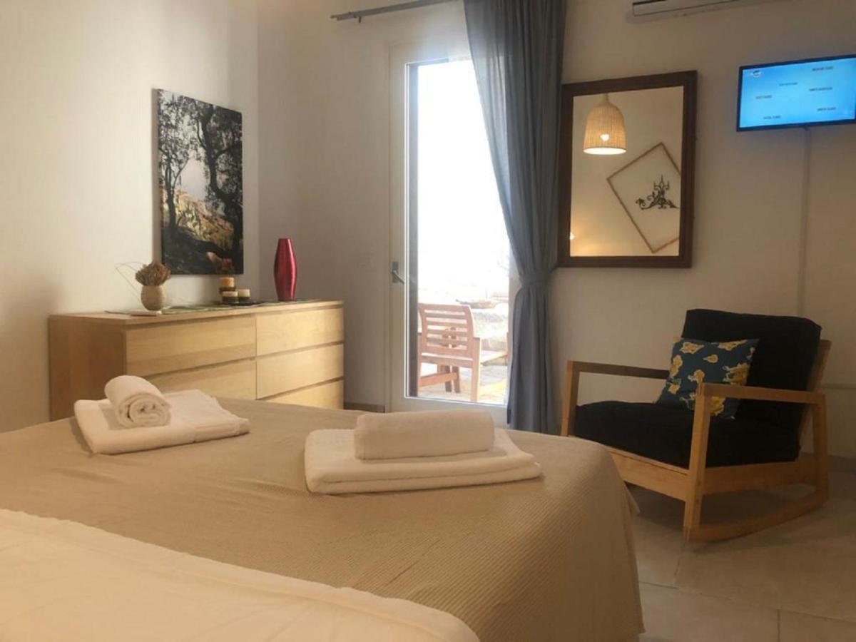 Odegos Mono & Trilo Bed & Breakfast Torre dell'Orso Bagian luar foto